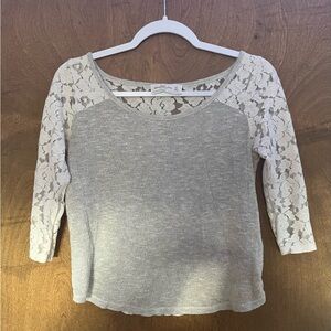Vintage Y2K Abercrombie & Fitch 3/4 Long sleeve with lace back size XS